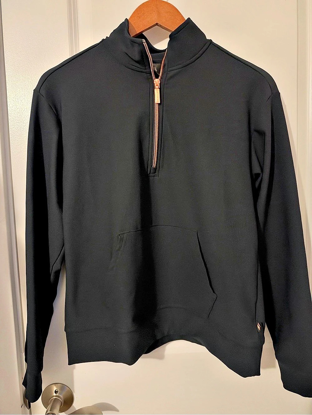 Skechers Black Quarter-Zip Pullover Size Small Like New